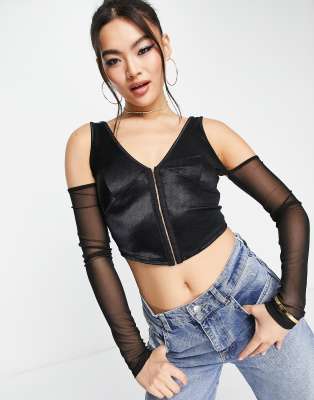 Asyou Cut Out Hook And Eye Top In Black In Black