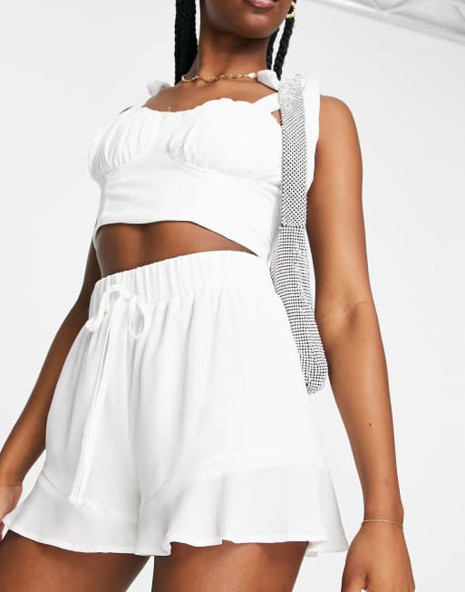 ASYOU flippy hem shorts in white