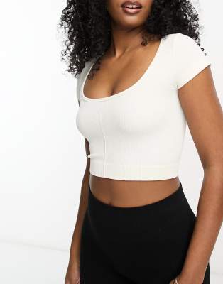 AsYou ASYOU seamless cap sleeve top in milk-White