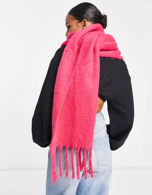 pink blanket scarf