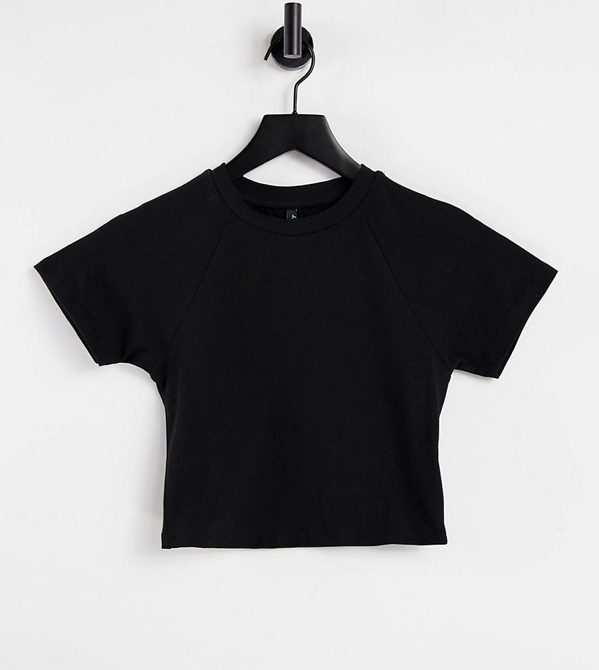ASYOU – Svart figursydd t-shirt i 90-talsstil och kort design-Svart/a