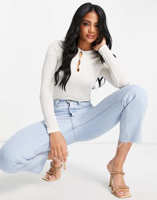 ASYOU textured slinky cut out top with crystal button in ecru