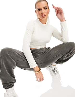 long sleeve underwire top