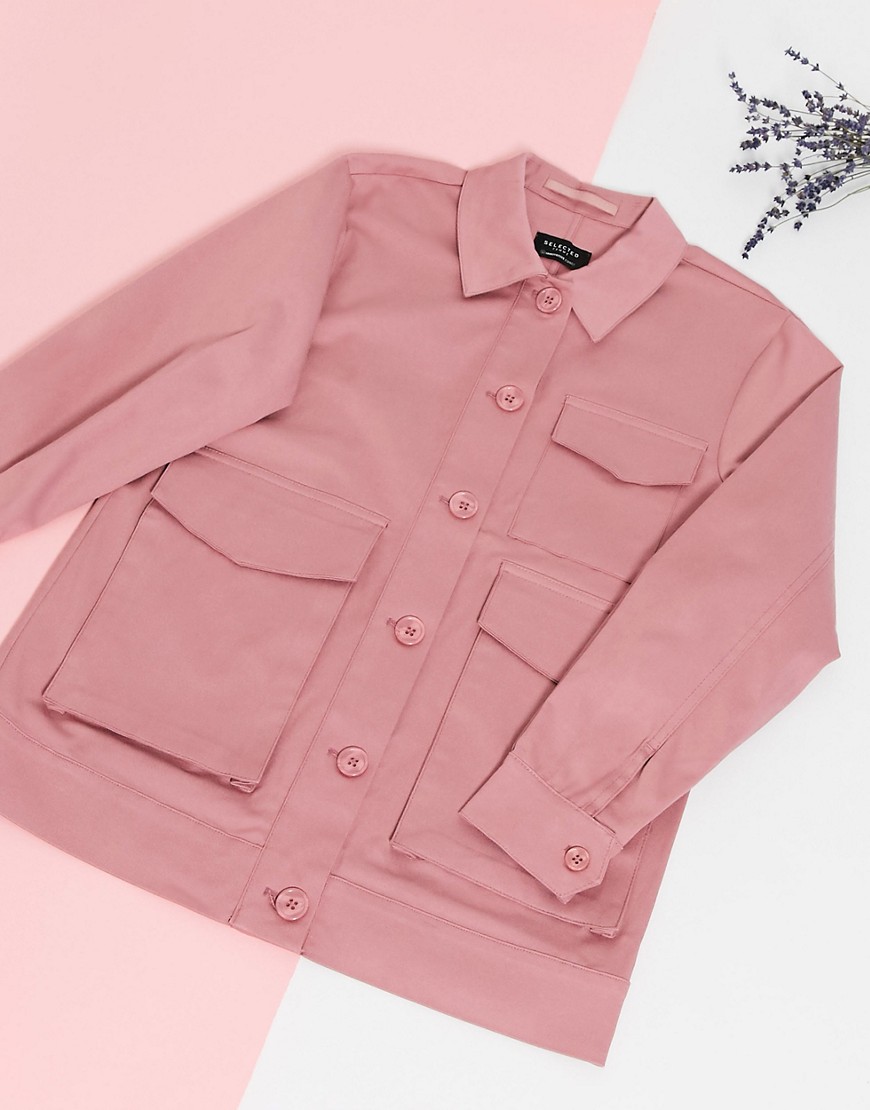 фото Атласная куртка от комплекта в стиле милитари selected-розовый