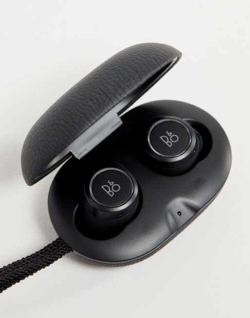 Auriculares inal mbricos en negro Beoplay E8 True de Bang