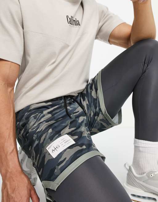 Avant Garde in Navy Camo - Part of A Set - ASOS Outlet