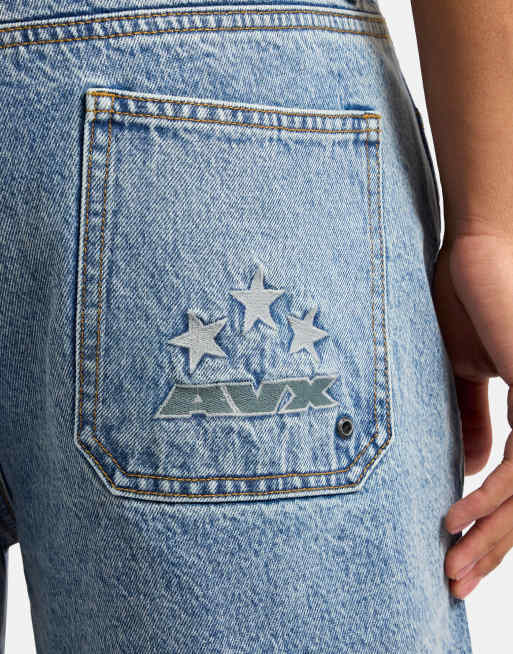 AVX Dam denim 3/4 length shorts in light denim blue in mid denim blue, 4 of 4