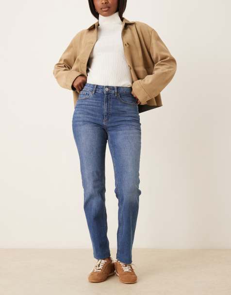 AWARE – Alice – Mellanblå, tvättade och stretchiga jeans med hög midja och raka ben - view 1