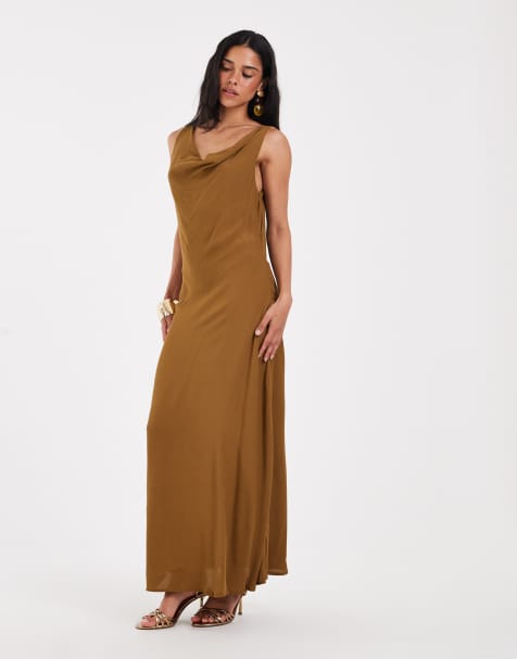 AWARE ärmelloses Maxikleid mit Wasserfallausschnitt in Senfgelb - view 1