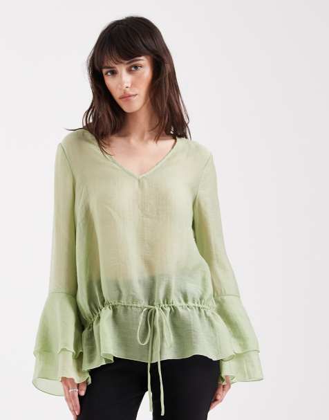 AWARE - Blouse met uitlopende mouwen en V-hals in groen - view 1