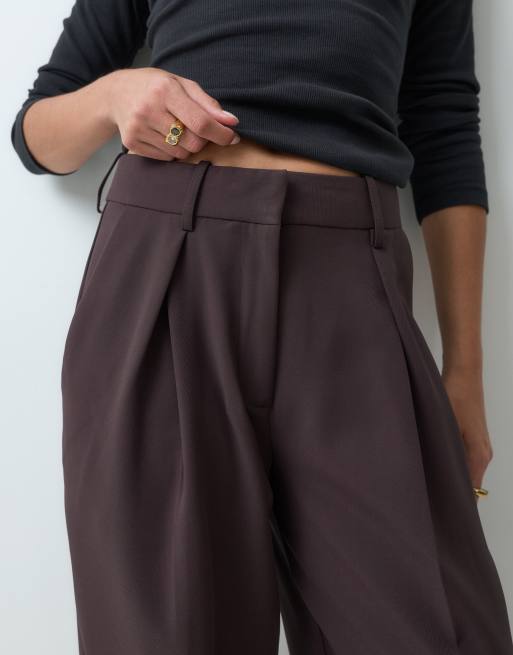 AWARE co-ord set met hoge taille, wijde pijpen en plooien in chocoladepruim, 5 van 5