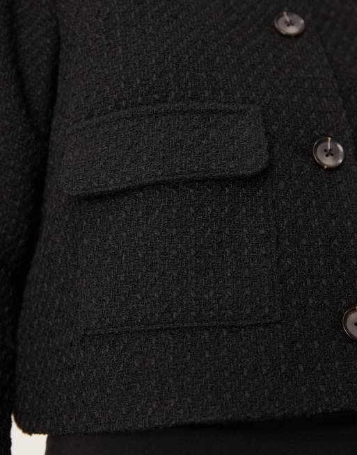 AWARE – Czarna kurtka z materiału boucle z guzikami z przodu, 4 z 4
