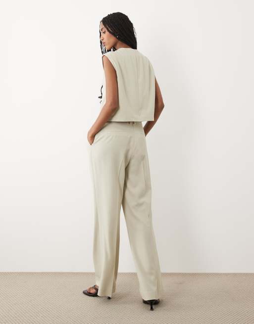 AWARE - Elegante bootcut broek met halfhoge taille in crème, deel van co-ord set, 5 van 5