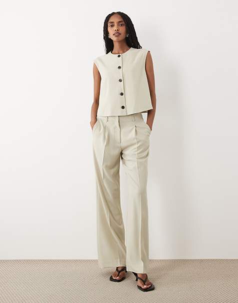AWARE - Ensemble gilet de tailleur raccourci ajusté et pantalon bootcut - Crème - view 1
