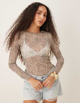 AWARE AWARE fine layering jersey top in mono dot print-Neutral