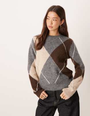 AWARE - Flauschiger Oversize-Strickpullover mit strukturiertem Rautenmuster in Grau und Braun