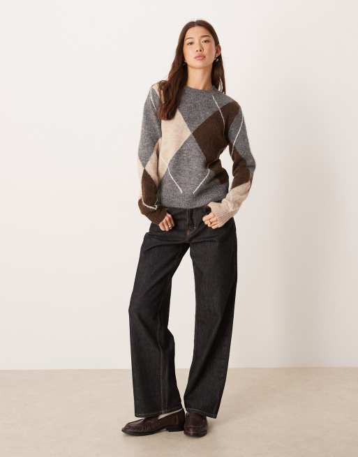 AWARE - Grå og brun oversized striktrøje med pelset tekstur og argyle-print, 3 af 4