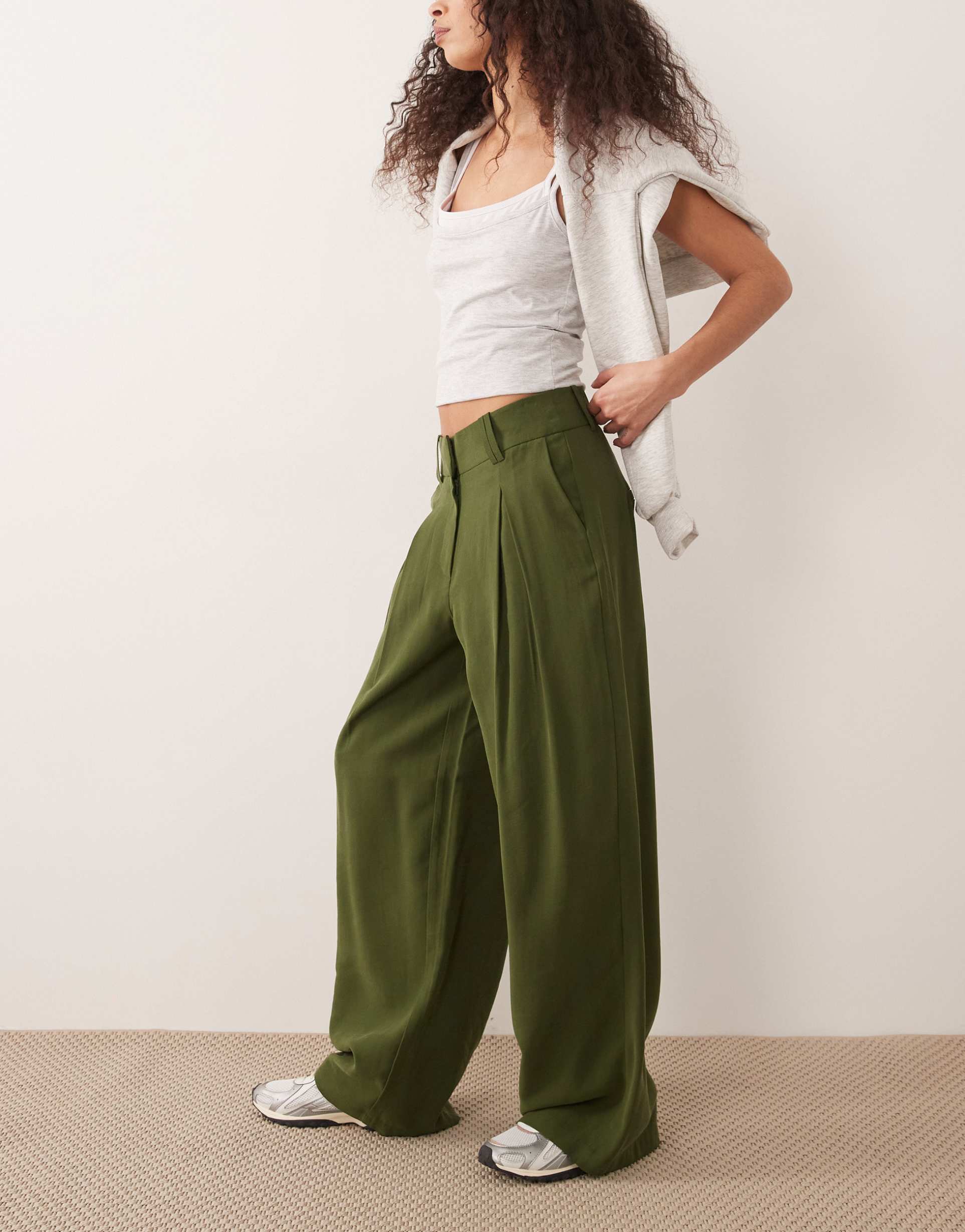 aware high waisted pleated front pants in deep green
