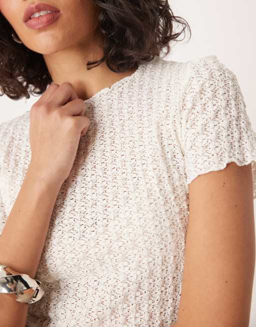 AWARE – Knapp geschnittenes, strukturiertes T-Shirt in Weiß, 3 von 4