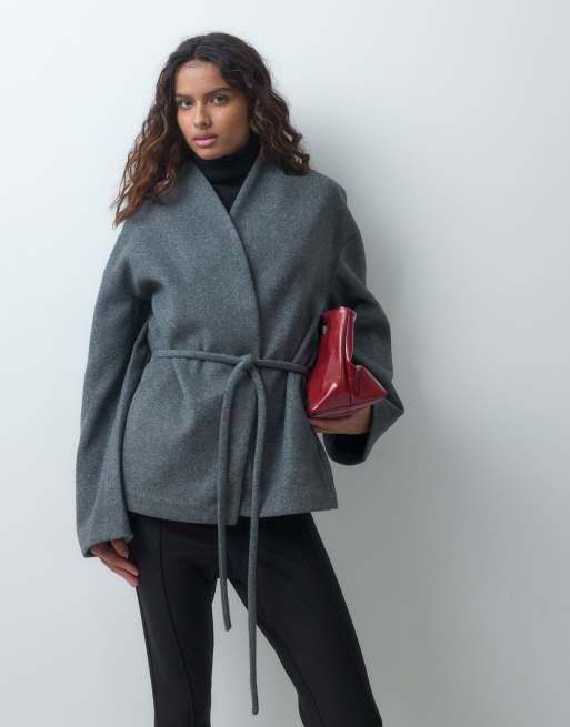 AWARE kurze Jacke mit Wickeloptik und Bindedetail in dunkelgrau meliert, 2 von 4