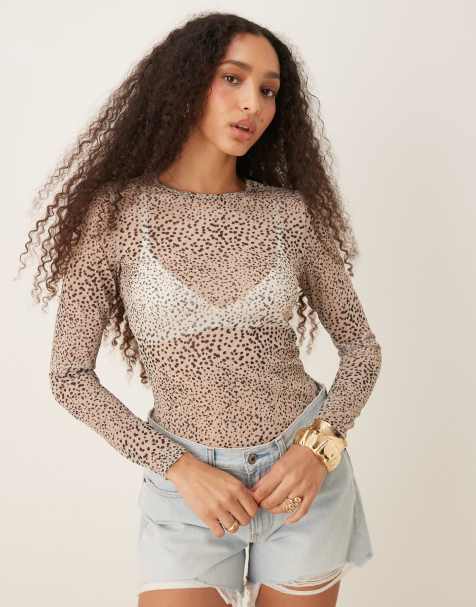AWARE – Mehrlagiges Oberteil aus zartem Jersey mit monochromem Punktemuster - view 1