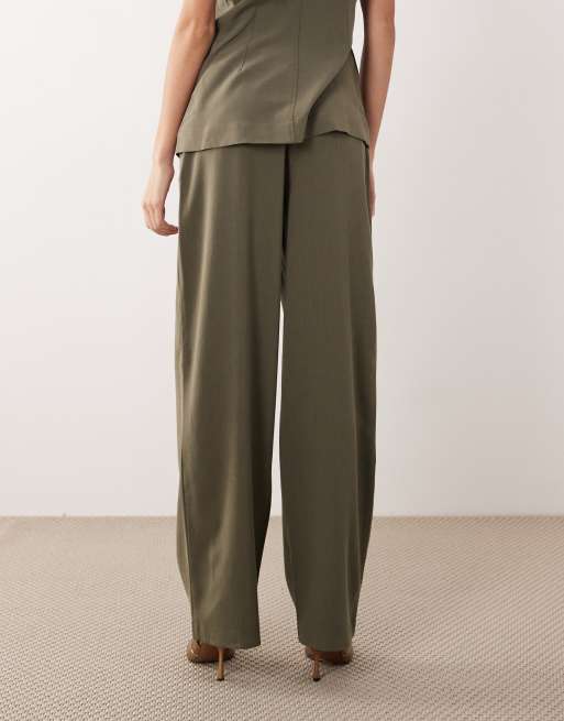 AWARE - Pantalon ample d'ensemble à pinces épurées sur le devant - Vert, 2 de 5