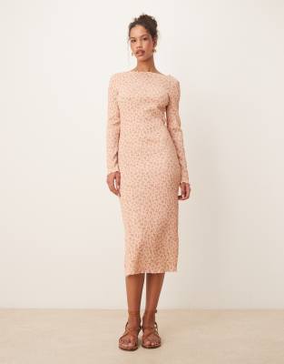 AWARE - Plissiertes Midikleid in Hellrosa mit Blumenmuster