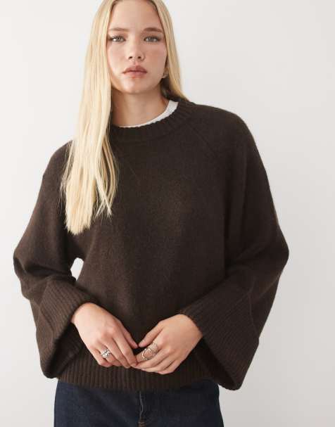 AWARE Pullover mit weiten Ärmeln in Schokobraun - view 1