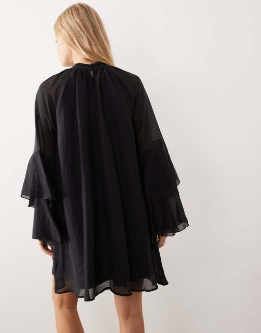 AWARE - Robe courte à col montant et manches évasées - Noir, 4 de 4