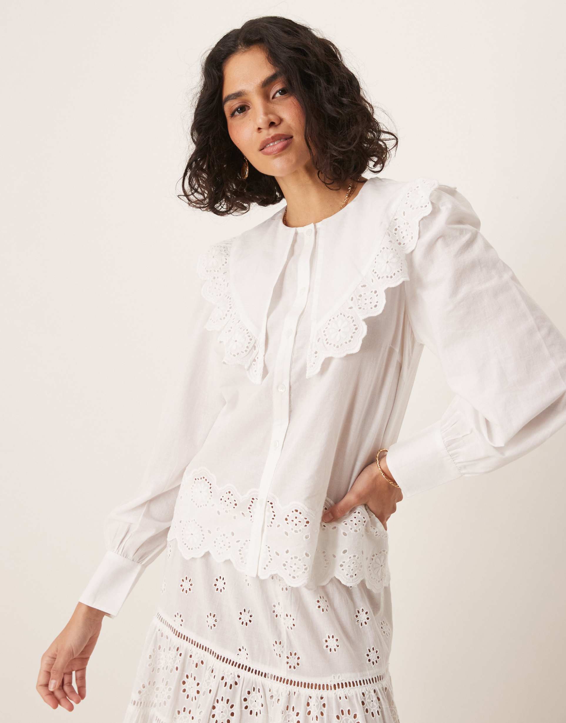 aware statement collar eyelet shirt in white