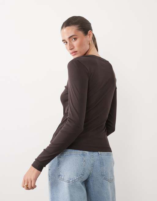 AWARE T-shirt a maniche lunghe in marrone cioccolato, 3 di 4