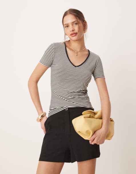 AWARE - T-shirt con scollo a V a righe monocromatiche con finiture a contrasto - view 1