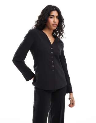 Aware - Taillierter Blazer in Schwarz