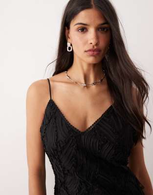 Aware Textured Bodice Chiffon Midi Dress In Black
