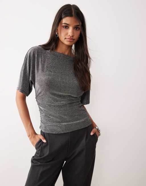 AWARE - Top a maniche corte nero e color argento glitterato con dettaglio arricciato