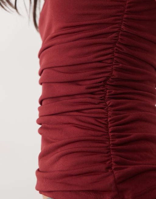 AWARE top de manga larga con detalle fruncido en rojo, 2 de 4