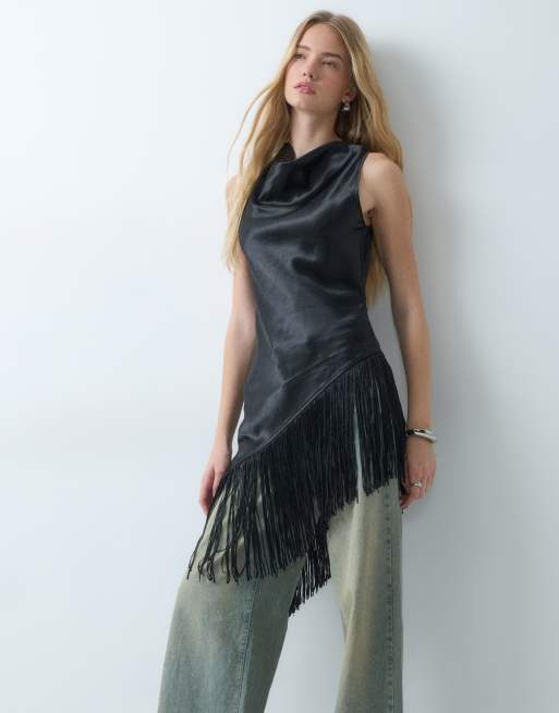 AWARE top nero con scollo ad anello asimmetrico e dettaglio nappine, 1 di 5