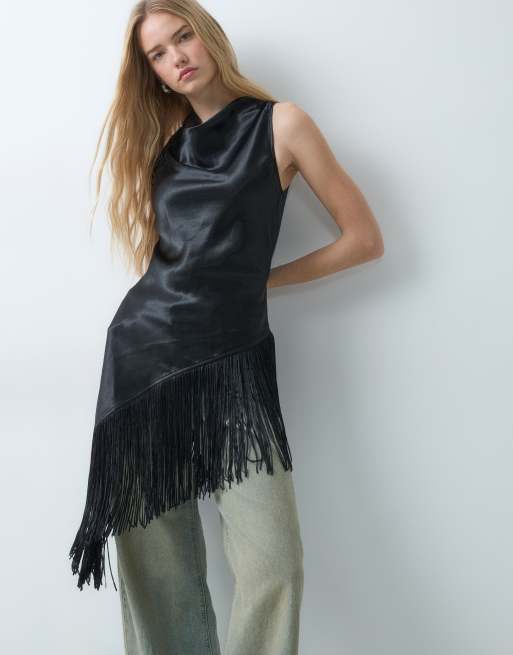 AWARE topp med draperad ringning, asymmetrisk tofsdetalj, svart, 2 av 5
