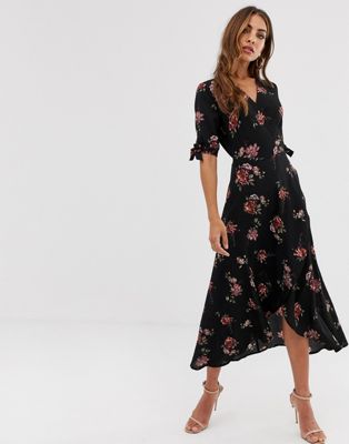 modest black dresses with sleeves