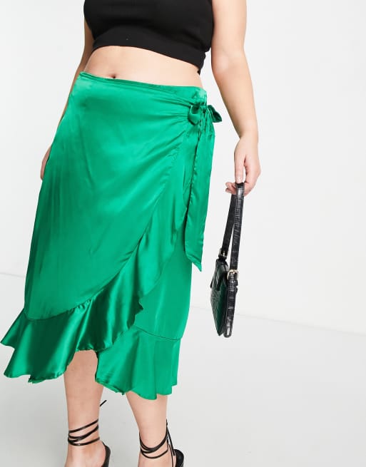 AX Paris Plus Jupe portefeuille en satin Vert ASOS