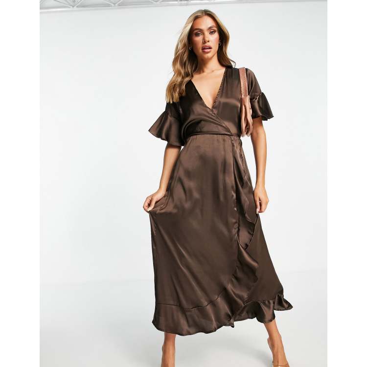 AX Paris Wikkeljurk van satijn in bruin ASOS