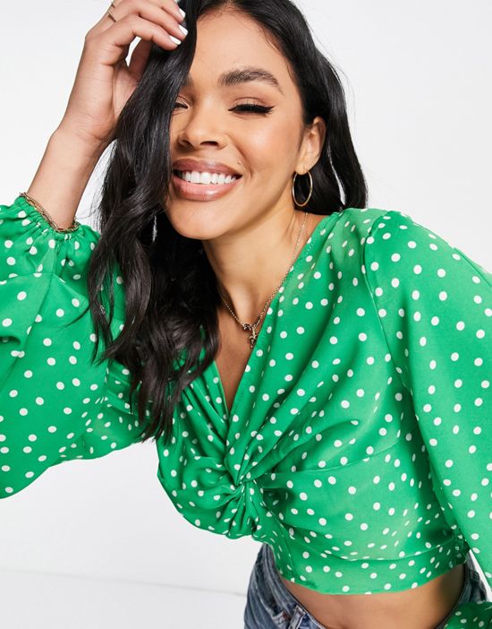 https://images.asos-media.com/products/ax-paris-wrap-cropped-blouse-in-green-polka/201814482-3?$n_550w$&wid=550&fit=constrain