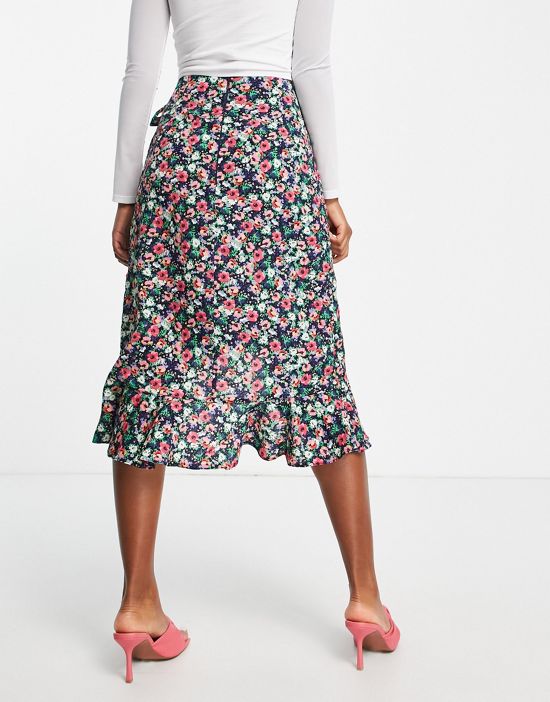https://images.asos-media.com/products/ax-paris-wrap-midi-skirt-in-dark-floral/201814296-2?$n_550w$&wid=550&fit=constrain