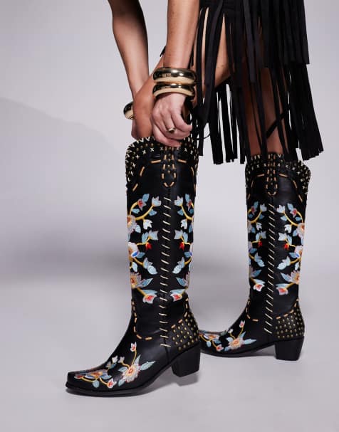 Azaela Wang – Phineas – Cowboystiefel in Schwarz mit Blumenstickerei - view 1