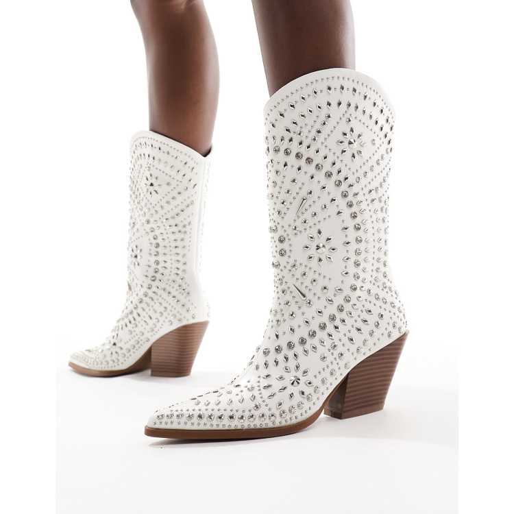 205669434-1-white?$n_750w$&wid