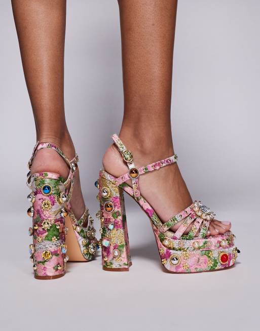 Azalea Wang – Annie – Plateau-Sandalen in Rosa mit Schmucksteinbesatz