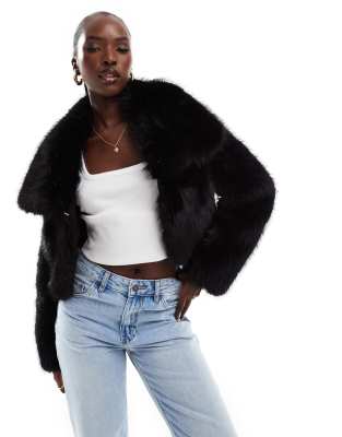 Cadence cropped faux fur coat in black
