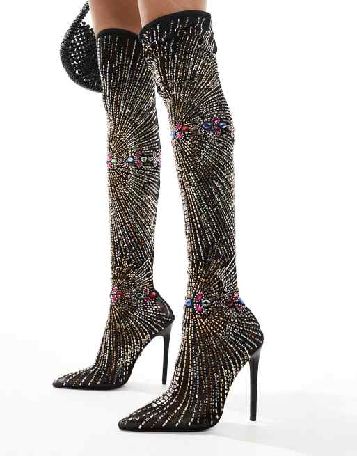 Azalea Wang – Chevelle – Svarta lårhöga sockboots i mesh med utsmyckningar, 4 av 4