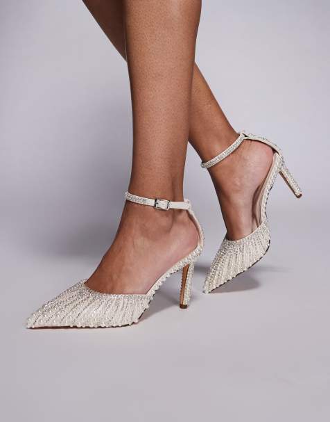 Azalea Wang – Davina – Pumps in Elfenbein mit Perlenbesatz und Absatz - view 1