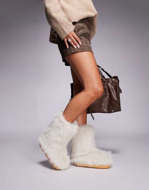 Azalea Wang – Dipa – Elfenbensvita ankelboots i fuskpäls - view 1